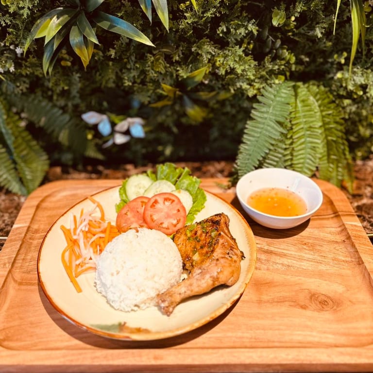 Order Online: Vietnamese Food, Fast and Simple